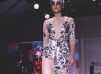 opt-for-geometric-prints-for-a-beach-holiday