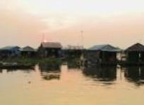cambodias-floating-villages-face-uncertain-future