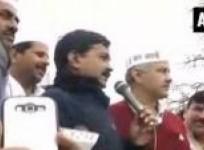 ls-polls-kejriwal-kicks-off-three-day-yatra-in-up