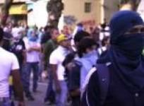 venezuelan-protesters-clash-with-riot-police-in-caracas