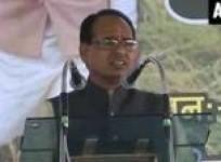 shivraj-singh-chouhan-stages-sit-in-protest-during-shutdown-over-farmers-issue