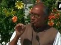 one-who-cannot-respect-his-wife-cannot-respect-women-of-country-digvijay-on-narendra-modi