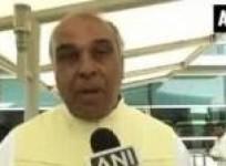 khurshid-faces-flak-for-mocking-sc-ec