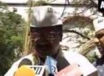 arvind-kejriwal-holds-road-show-in-bangalore