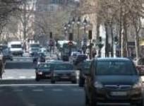 paris-partial-car-ban-is-too-little-too-late-campaigner