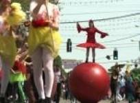 israelis-don-costumes-to-mark-carnival-like-purim-holiday