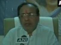 advani-refuses-to-accept-bjp-nomination-from-gandhinagar-congress-react