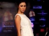 go-monochrome-with-hari-anand