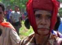 indonesian-island-sees-future-in-age-old-horseback-battle