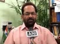 narendra-modi-takes-selfie-with-party-symbol-congress-moves-ec