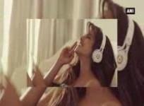 pee-cee-gets-hotter-in-her-new-single-i-cant-make-you-love-me
