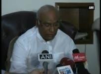 investigation-is-going-on-railway-minister-on-bangalore-guwahati-express-blast