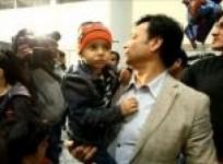 young-son-of-slain-afghan-journalist-arrives-in-canada
