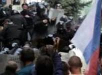 pro-russian-militants-storm-building-in-east-ukraine-city