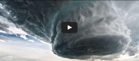 Pictures and video of a phenomenal cloud pattern formed by 'supercell thunderstorm' Sunday near Clareton, Wyo., have gone viral.