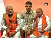 narendra-modi-meets-governor-resigns-as-gujarat-cm