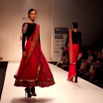 prints-reveal-silks-indian-journey