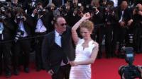 celebrities-walk-cannes-red-carpet-on-awards-night
