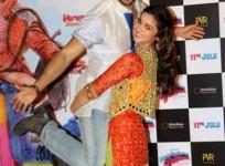 Alia Bhatt and Varun Dhawan Meets With Car Accident