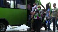 residents-flee-ukraines-flashpoint-city-of-slavyansk