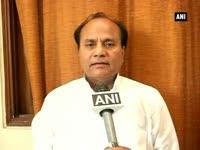congress-targets-smriti-irani-after-du-suspends-five-officials-for-leaking-her-documents