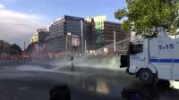 turkish-police-fire-tear-gas-at-defiant-protesters