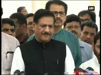 prithviraj-chavan-expresses-grief-over-gopinath-mundes-death