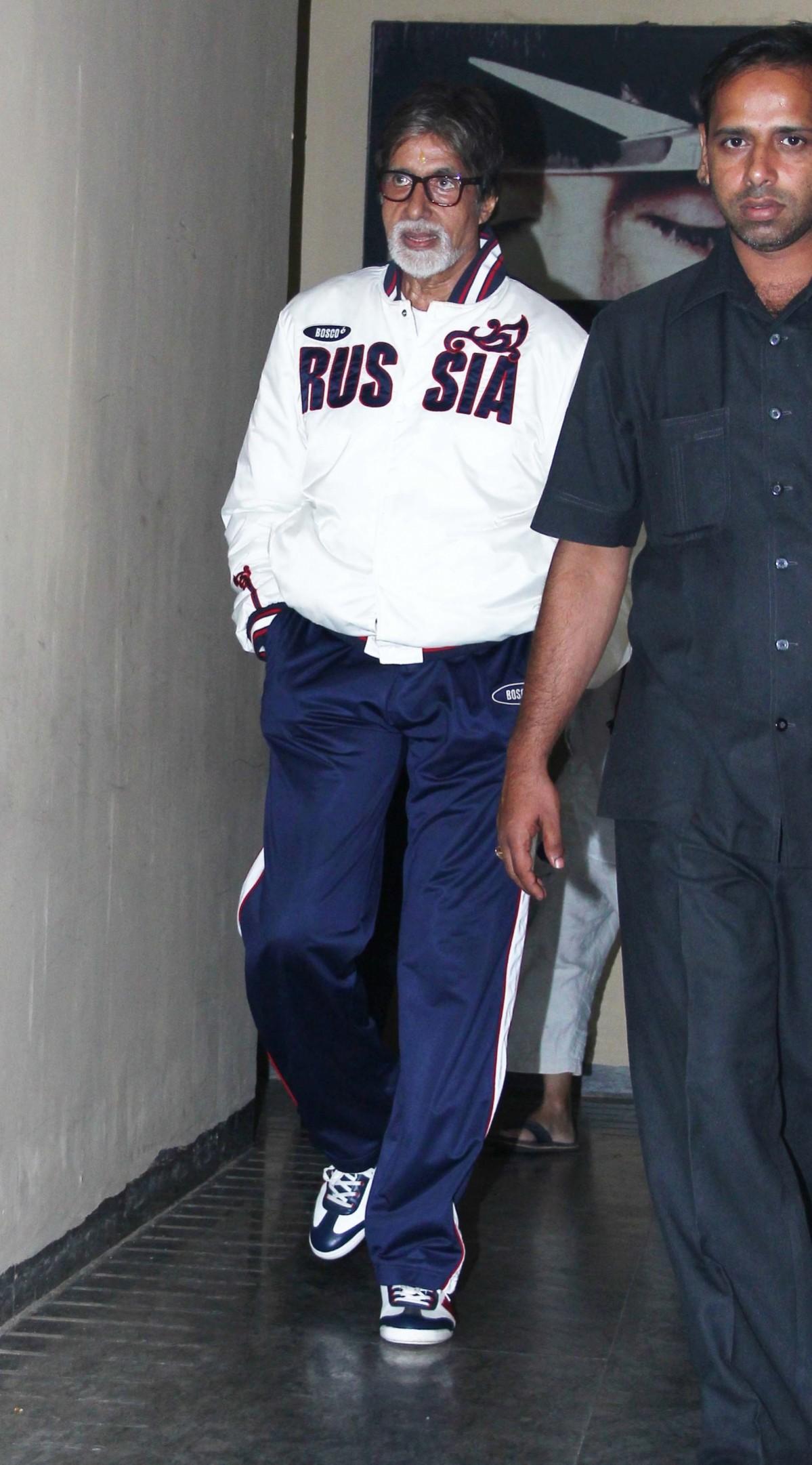 Amitabh Bachchan coming out of PVR after watching 'X-Men: Days Of Future Past' Amitabh Bachchan