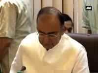 finance-minister-arun-jaitley-holds-pre-budget-consultations-with-interest-groups