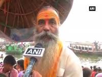 devotees-throng-banks-of-ganga-to-celebrate-ganga-dussehra