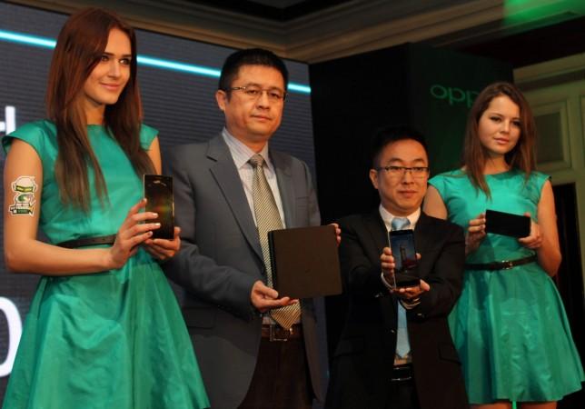 Tom Lu-CEO Steven Shi Feng-General Manager- OPPO Mobiles India launch Find 7