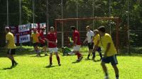english-fans-play-friendly-match-during-world-cup