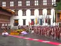 pm-modi-receives-guard-of-honour-at-bhutan-kings-palace
