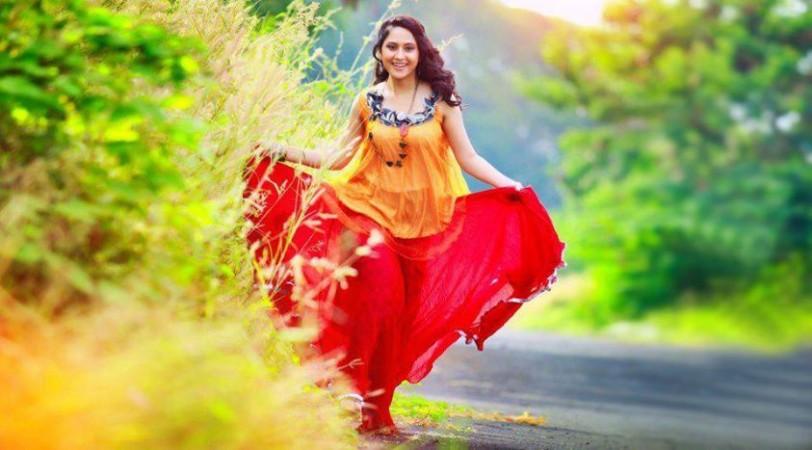 Mia, Malayalam film actress Mia, Malayalam film actress