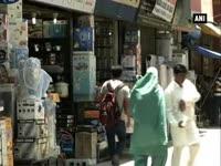 kashmir-reels-under-summer-heat-demand-for-coolers-soars
