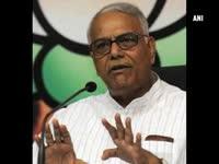 advani-meets-yashwant-sinha-at-hazaribagh-jail