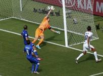Bryan Ruiz Costa Rica Gianluigi Buffon Italy