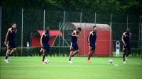 colombia-trains-before-game-against-japan