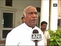 former-railway-minister-blames-negligence-for-train-derailment-in-bihar