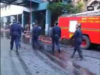 raging-inferno-breaks-out-in-building-near-mumbai-cst