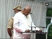 rosaiah-sworn-in-as-governor-of-karnataka