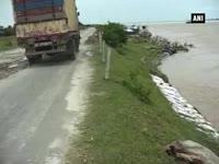 assam-flood-water-level-decreases-although-currents-still-dangerous-cwc