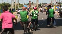 fans-on-bikes-hitch-rides-to-world-cup-stadium
