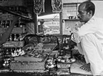 Paan shop, Tobacco