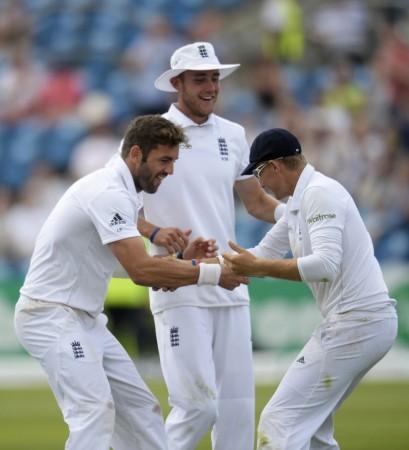 bowlers