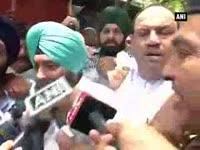 congress-leaders-stage-protest-against-inflation-and-fuel-price-hike