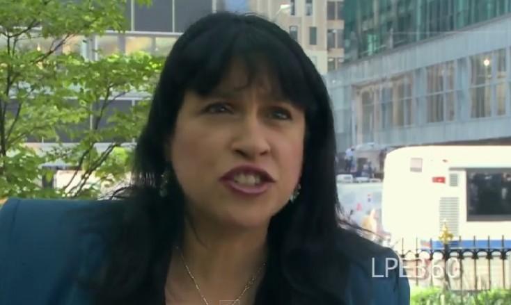 Fran Capo, seen in this video, is the Guinness Book of World Records holder as the 'fastest talking female'. Fran Capo, seen in this video, is the Guinness Book of World Records holder as the 'fastest talking female'.