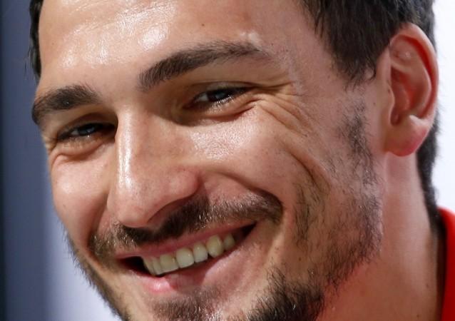 Germany's Mats Hummels smiles as he addresses a news conference. Mats Hummels