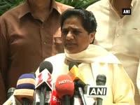 congress-bsp-attack-sadananda-gowda-over-railway-budget