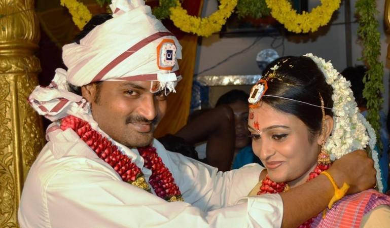 Reel Life Couple Saravanan-Meenakshi Tie Knot in Real Life ...